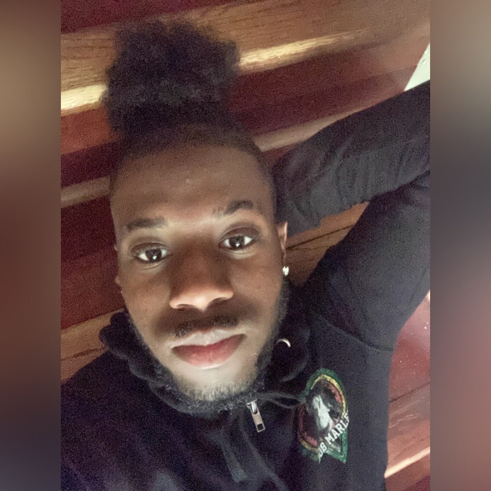 Meet your Posher, Aaron